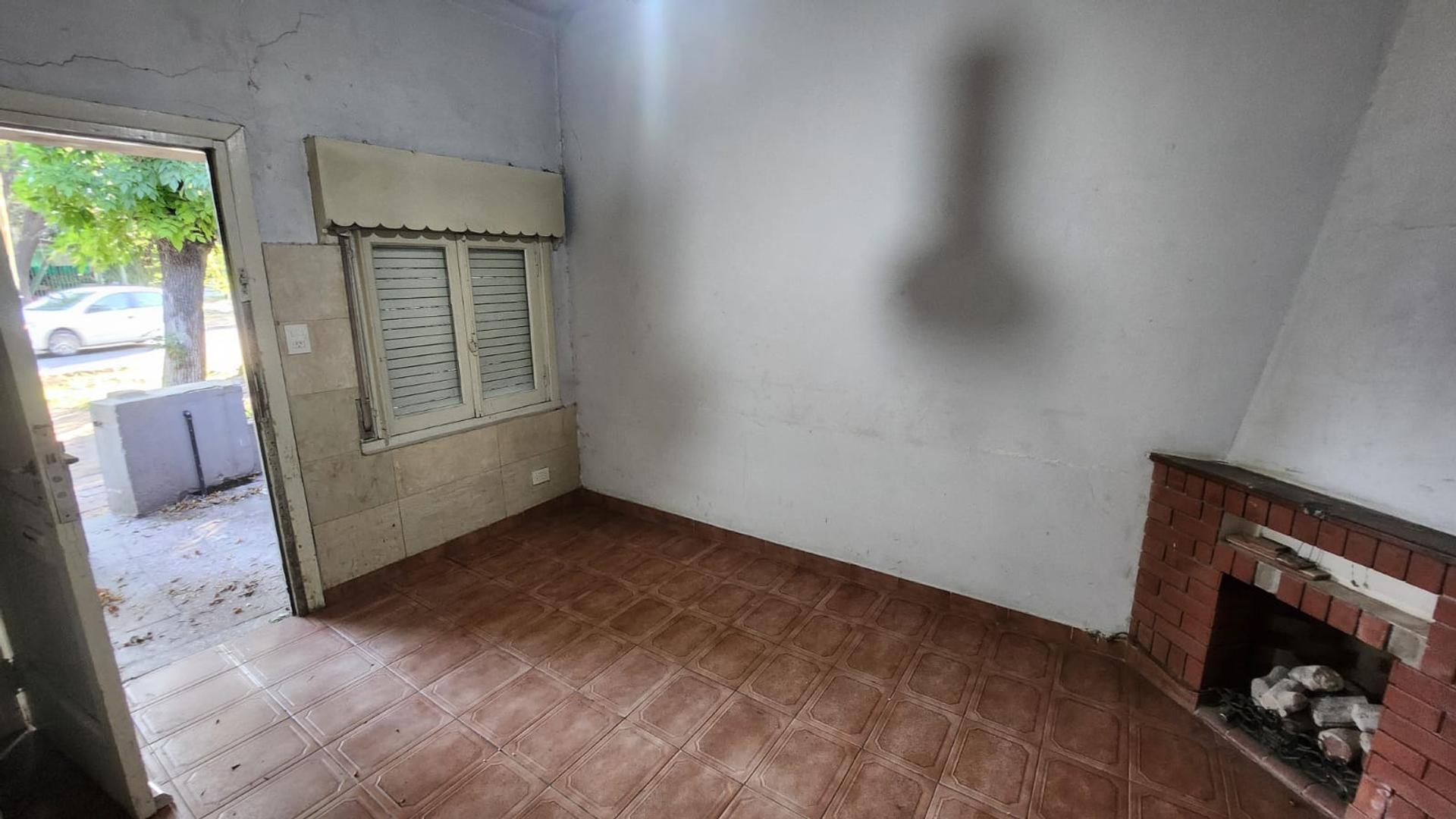 Belisario Roldan 600