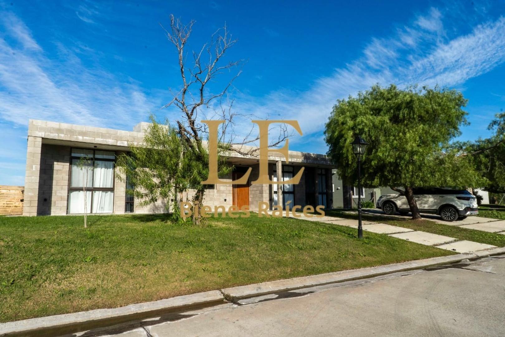 Casa en Venta de 5 dormitorios