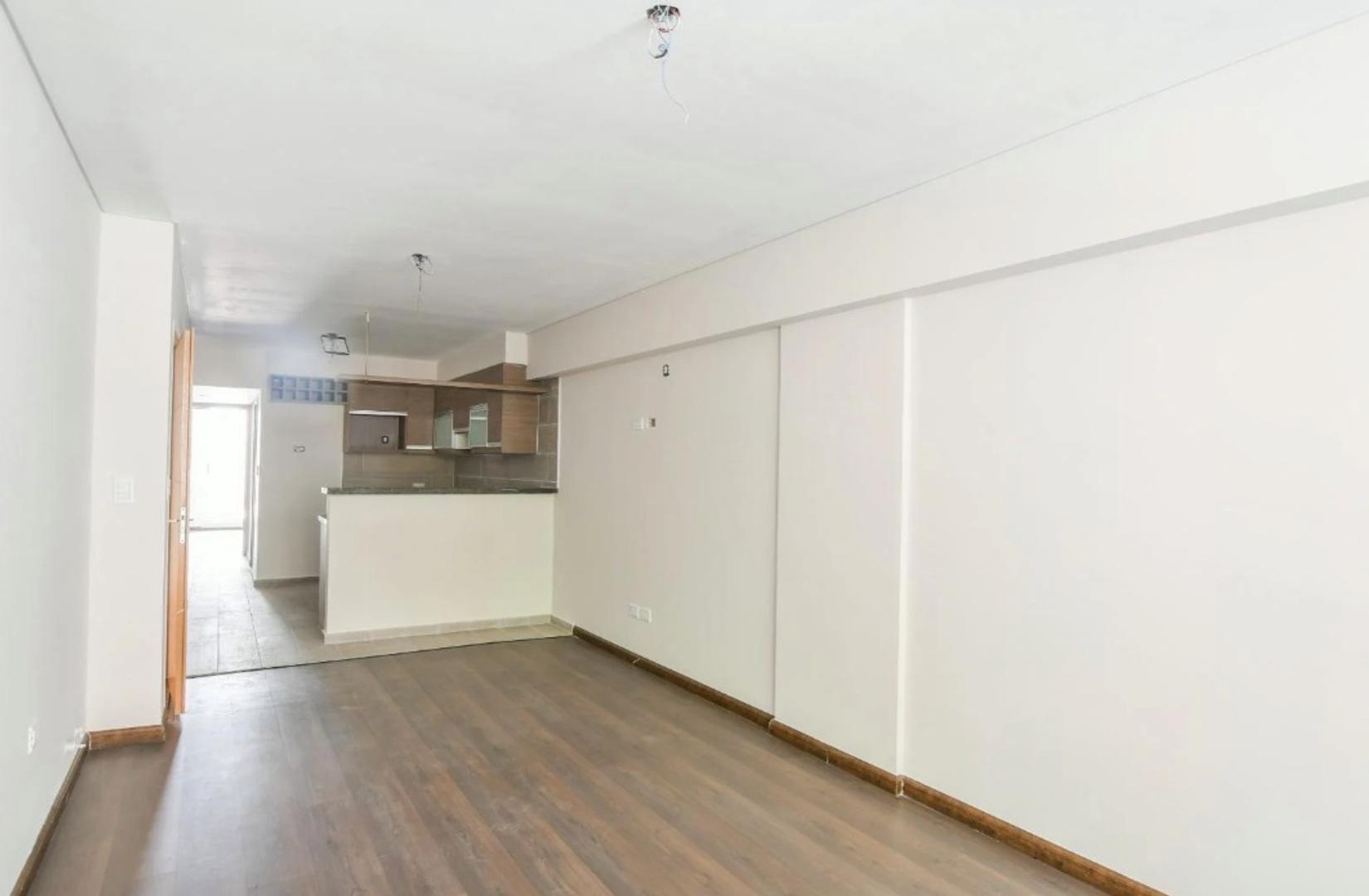 Jujuy 1600 , Piso 02