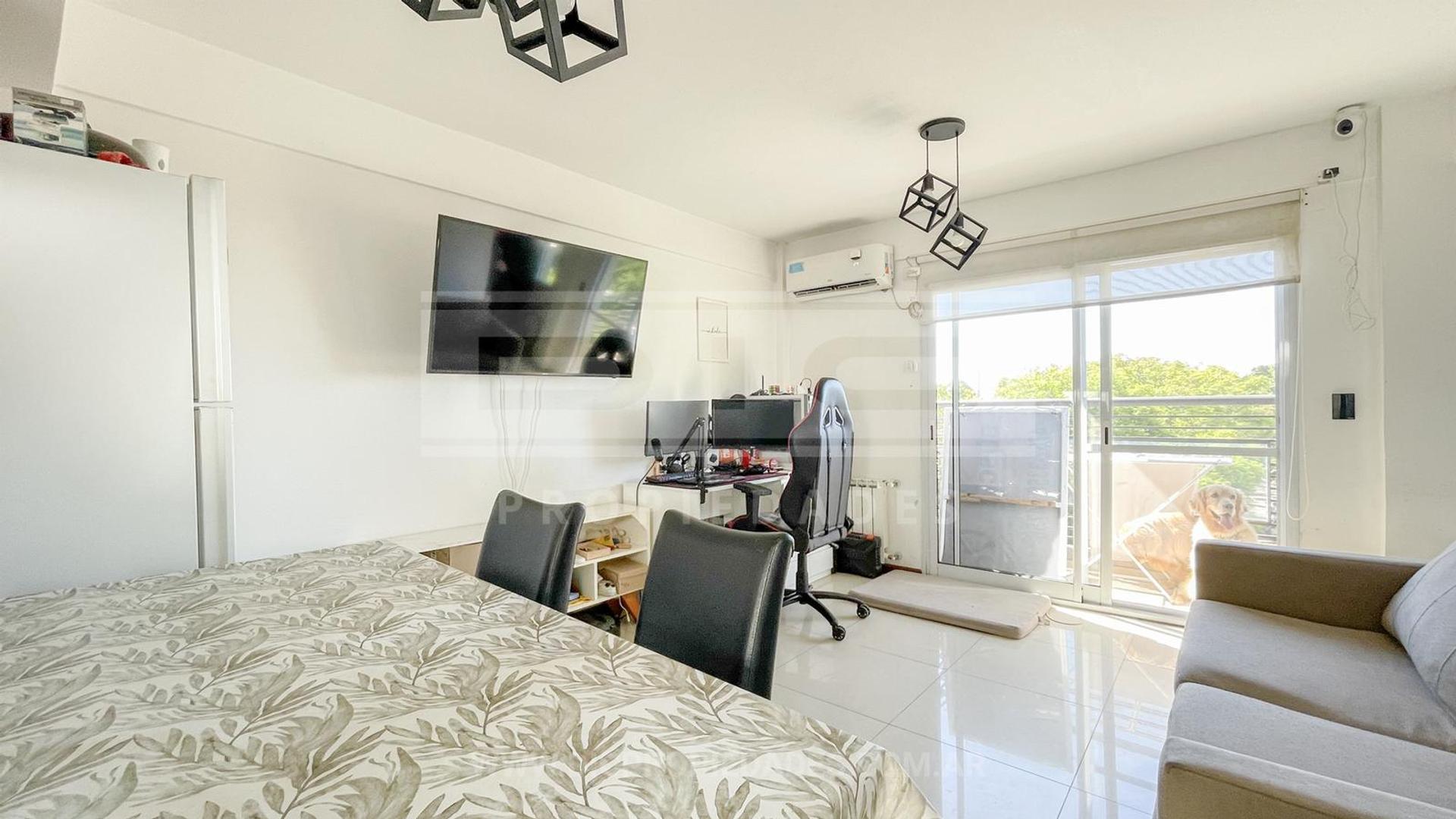 Ugarte  al 3000, entre Warnes y Valle grande