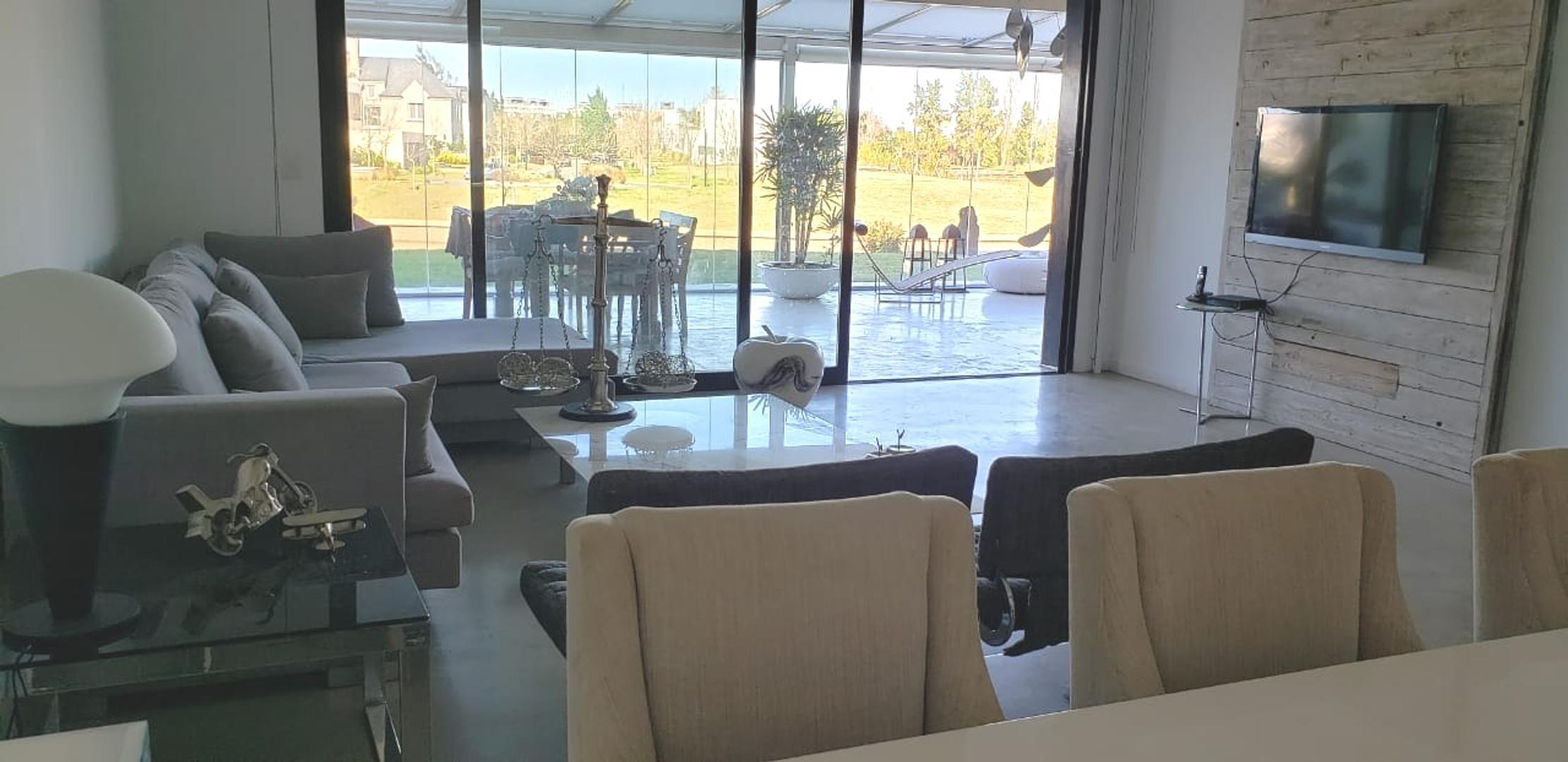 Departamento 3 ambientes con 3 baños