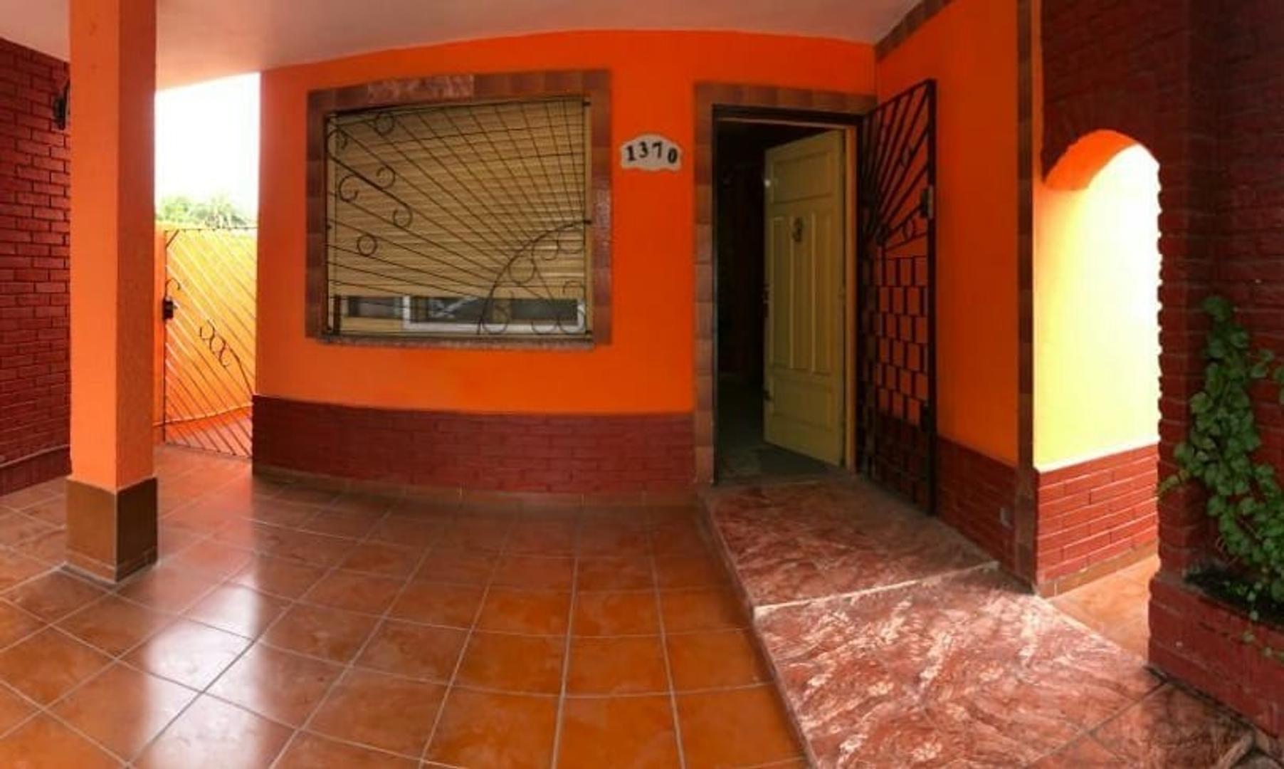 CASA - 3 AMBIENTES - SAN ANTONIO DE PADUA