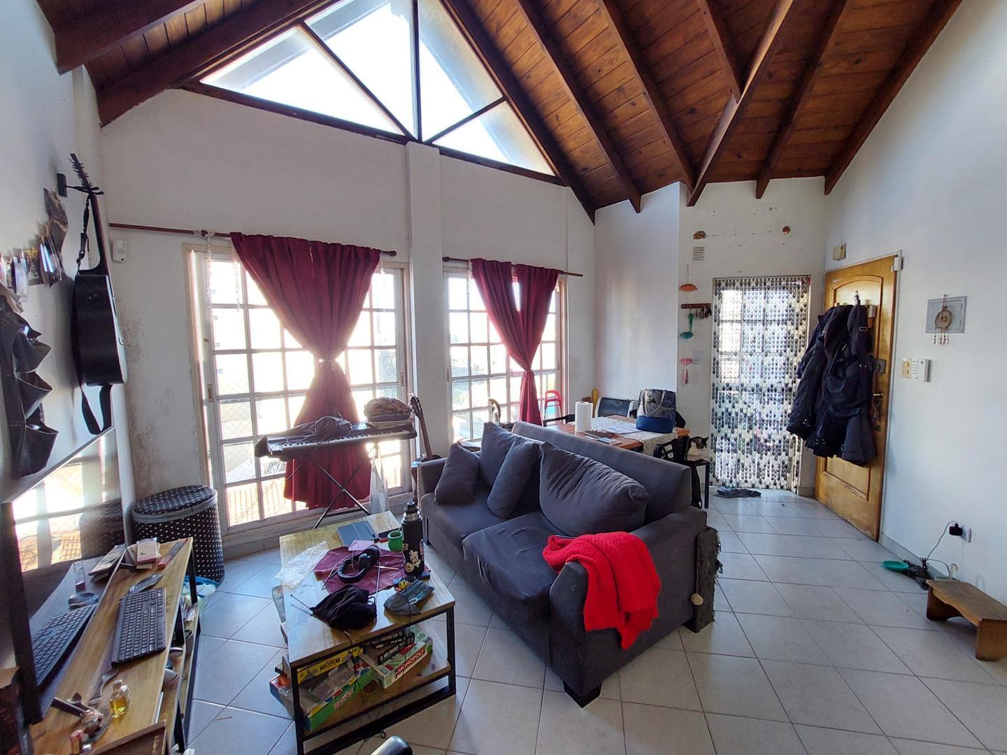 Departamento en Venta 3 ambientes con cochera en Haedo Norte