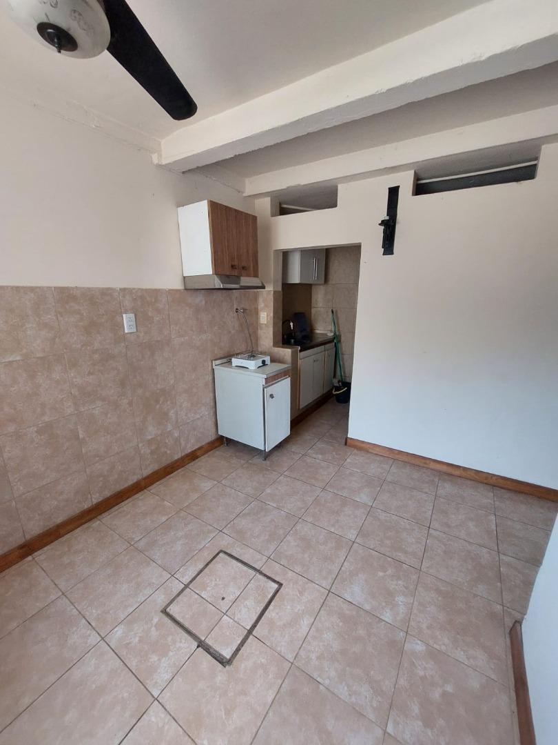 Local en Alquiler en Adrogue, $ 450.000