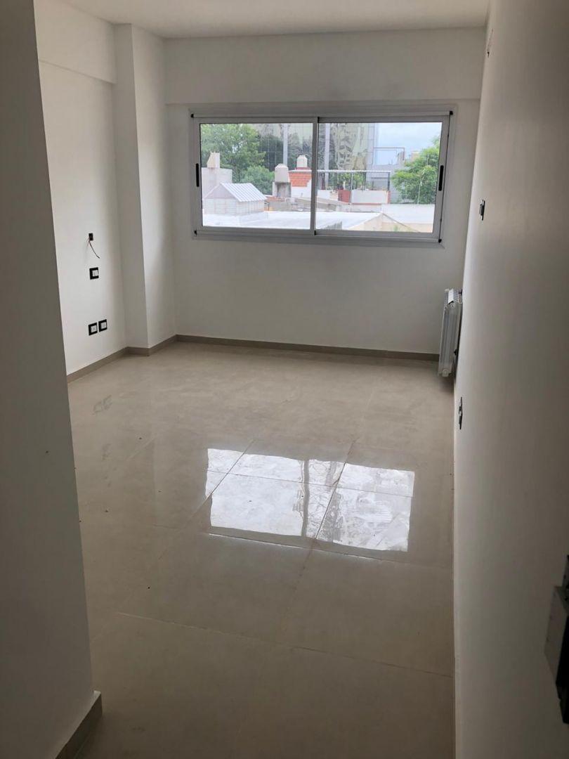 Figueroa, Apolinario 1900, Piso 3