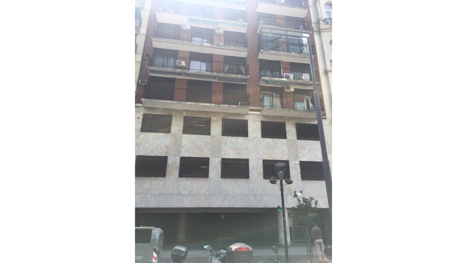 Solido dpto 3 ambientes con dependencia en excelente zona