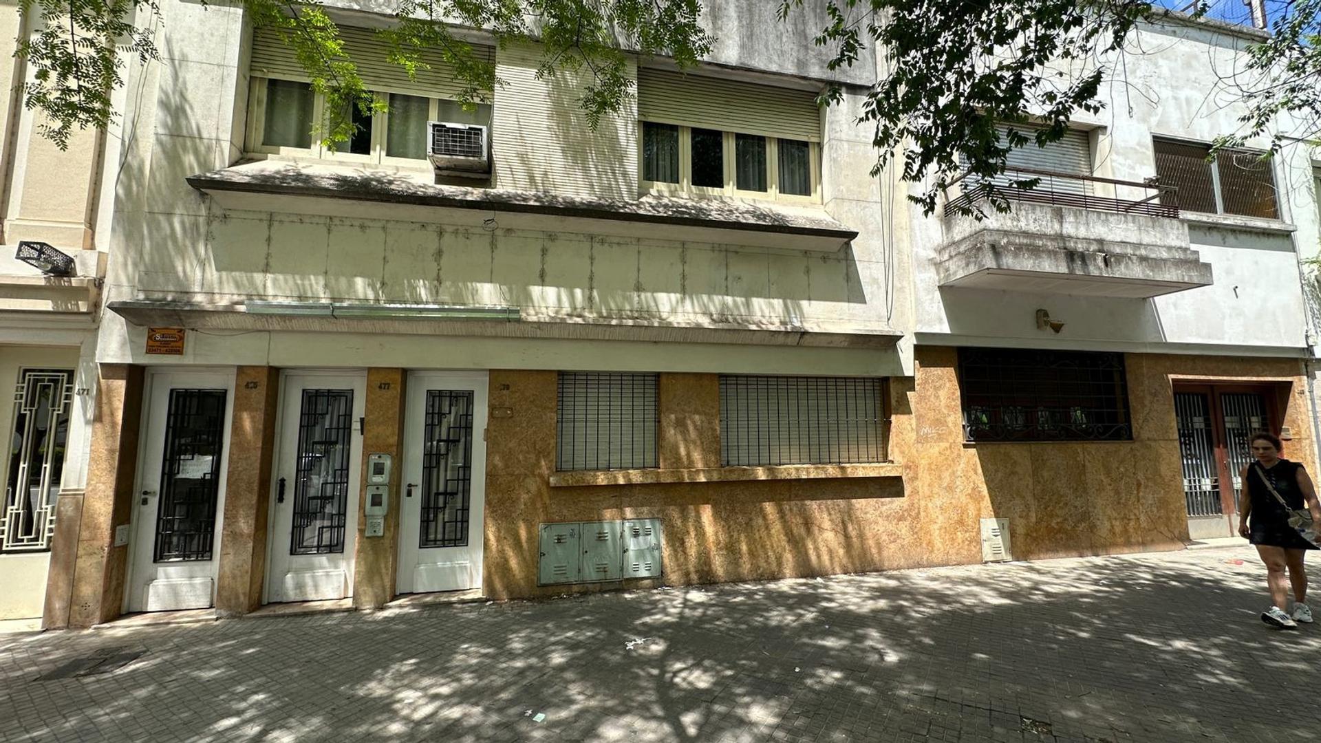 Casa 2 dorm + 2 comodines en excelente ubicacion