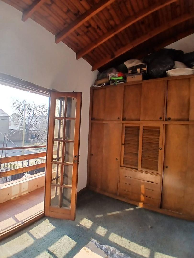 Avenida Carlos Pellegrini 2500