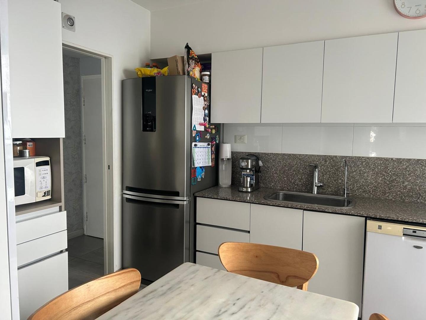 Departamento 4 ambientes con 2 baños