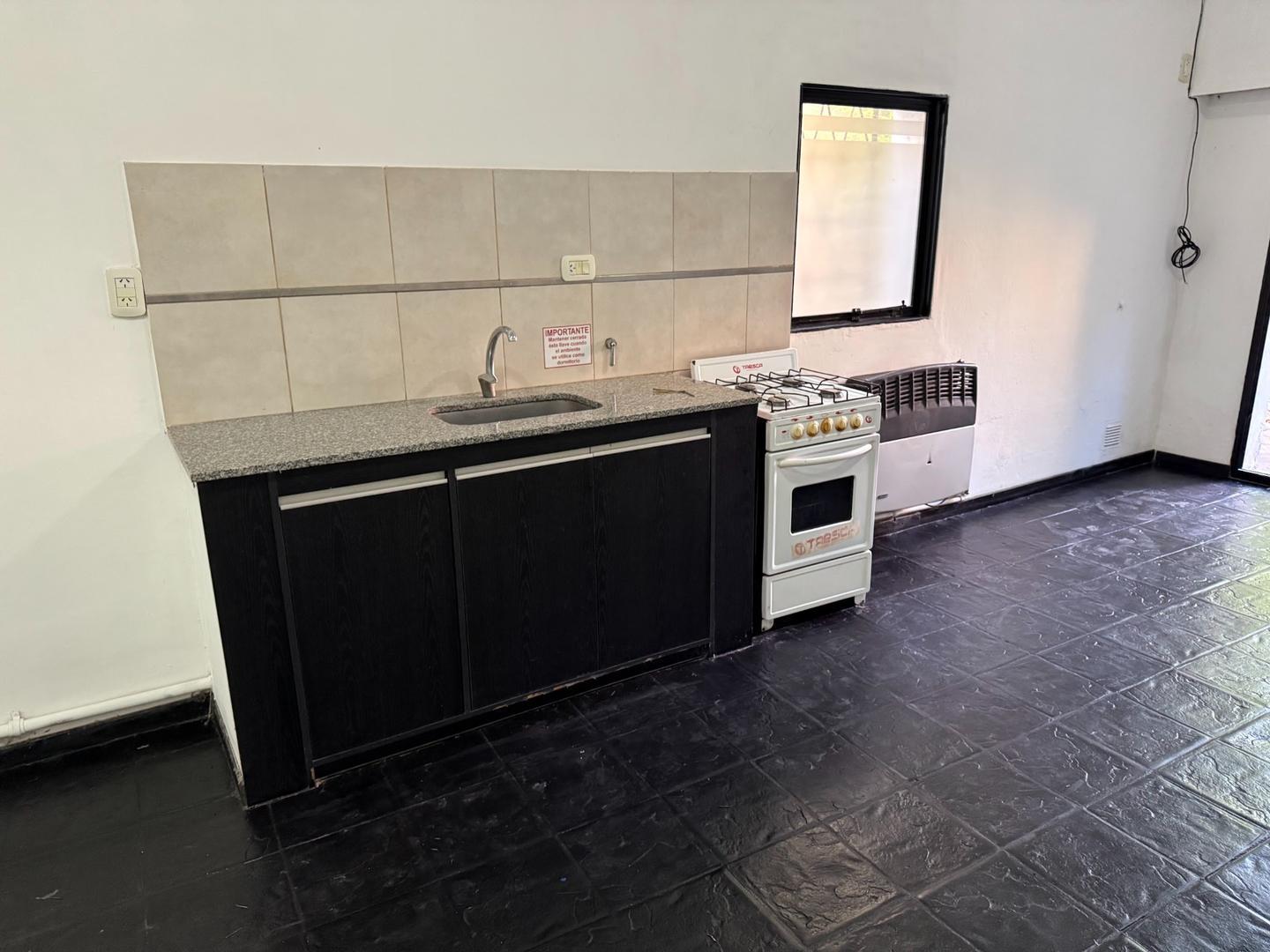 Departamento apto profesional oficina , estudio y/o vivienda