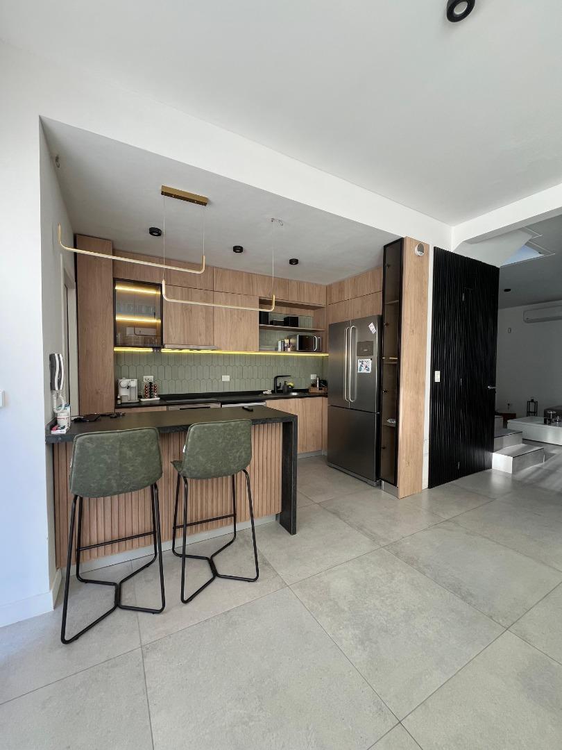 Depto Tipo Casa en Venta con 3 cocheras