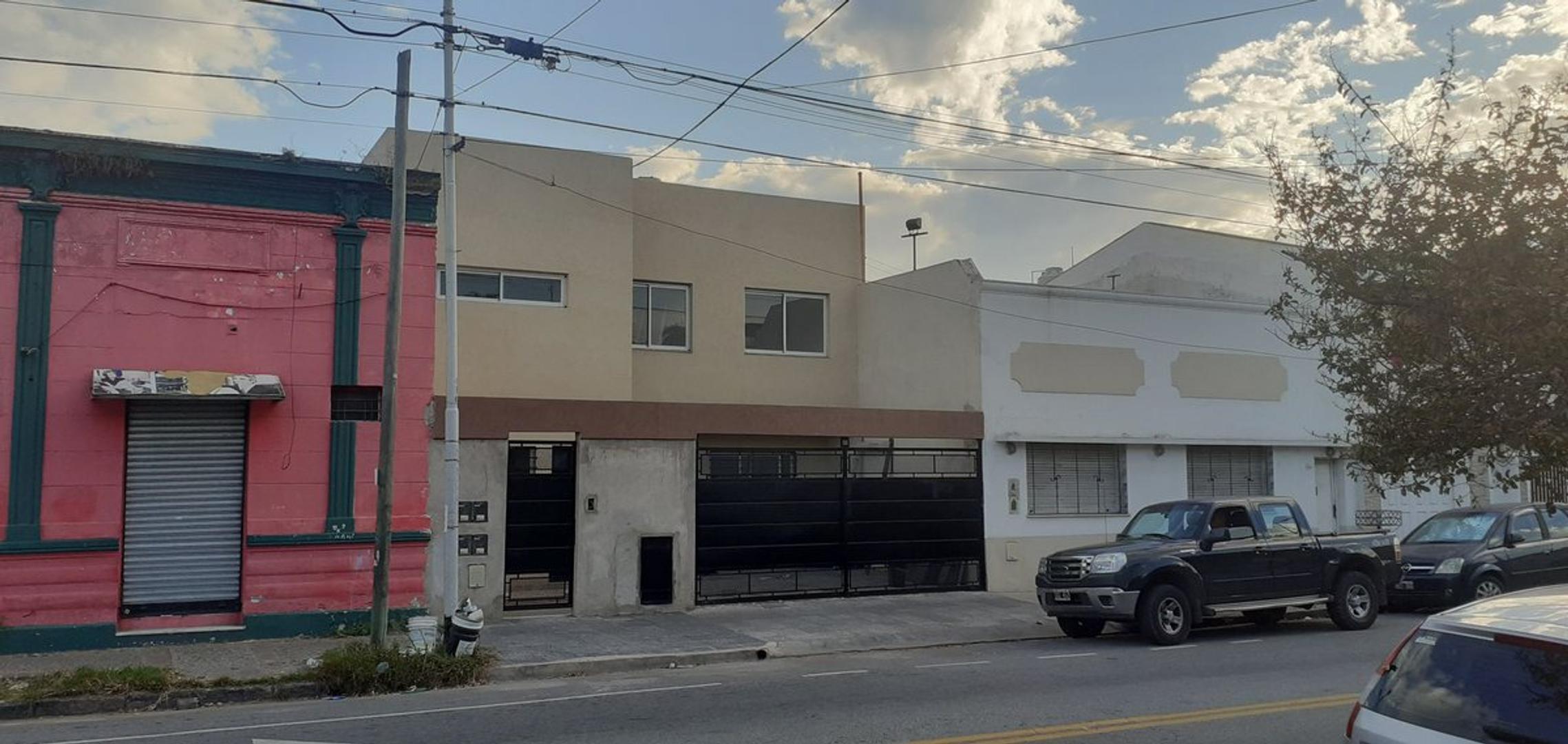 Depto Tipo Casa 2 ambientes con 1 baño