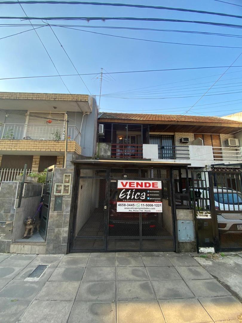 Dr. Luis Guemes 50. Venta duplex. Haedo