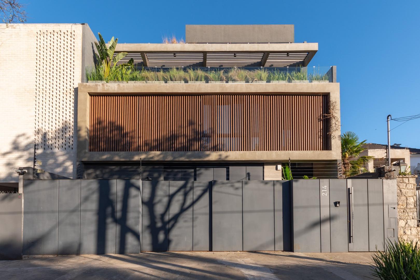 Casa en Alquiler con Vista Al Río