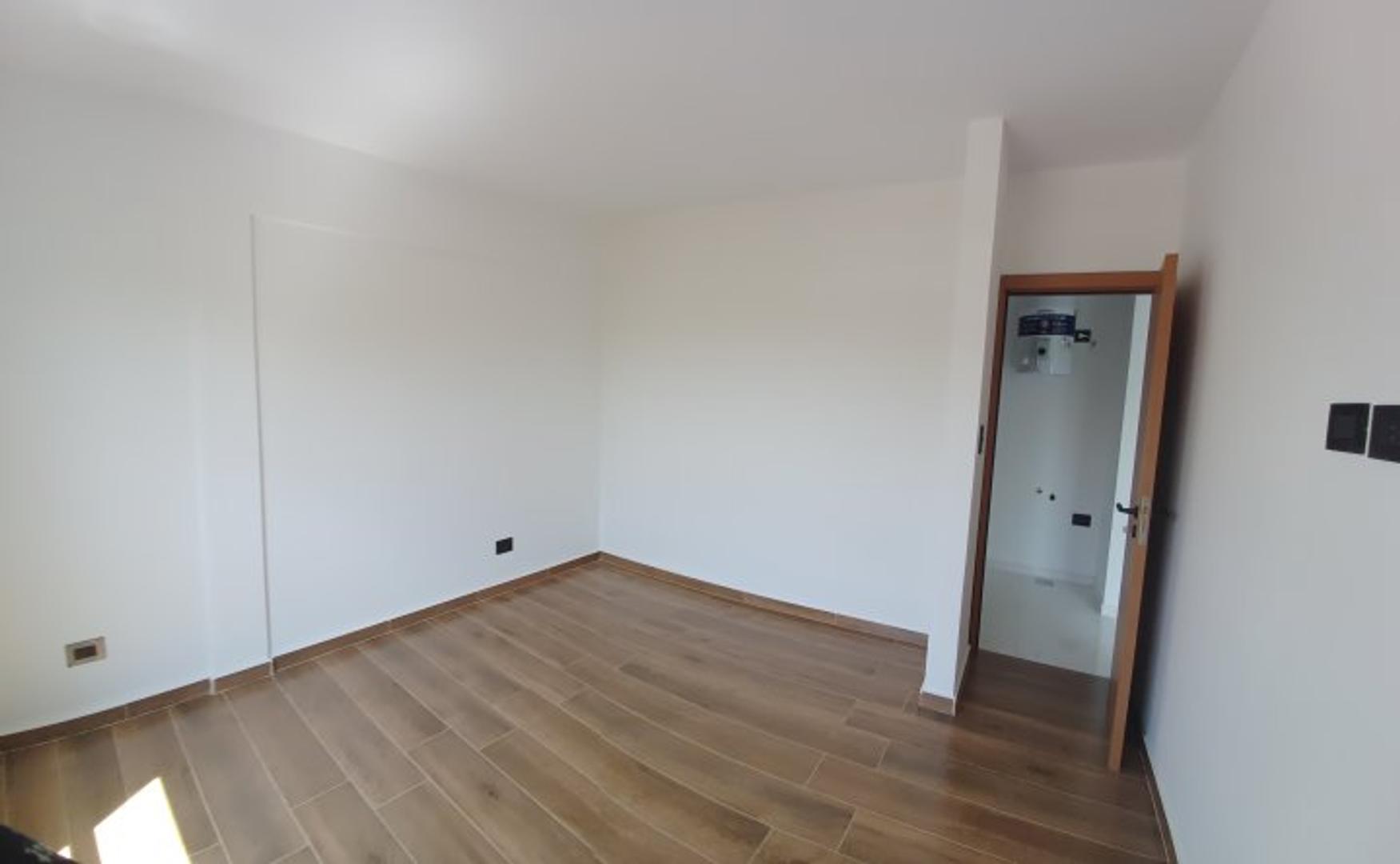 Av Mosconi 1446 , Piso 2