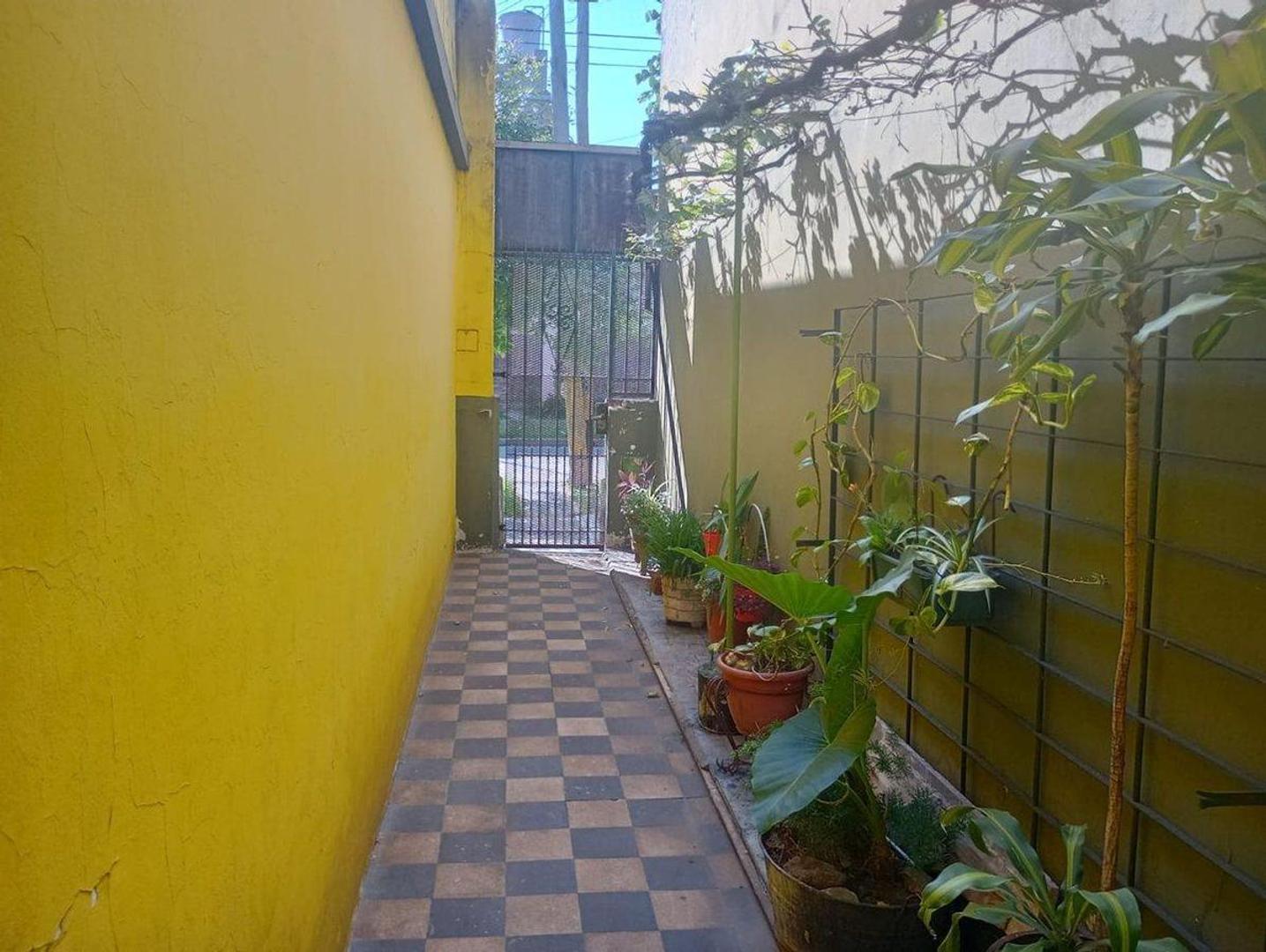 Depto Tipo Casa en Venta de 1 dormitorio