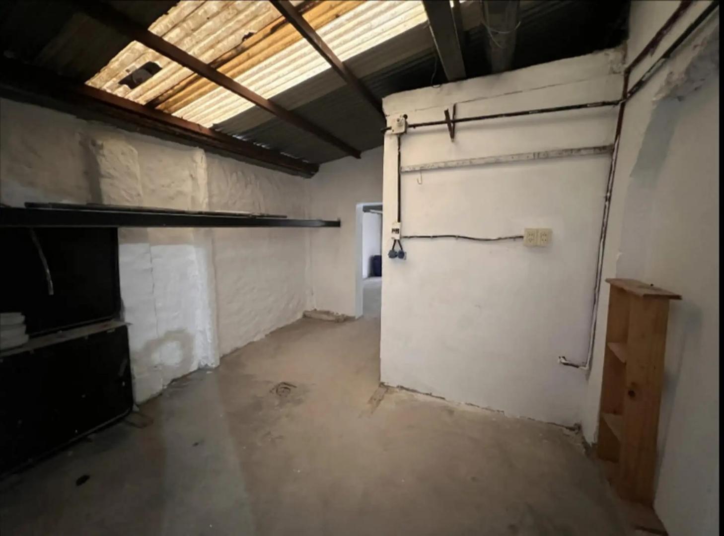 Excelente Local En Alquiler En Castelar