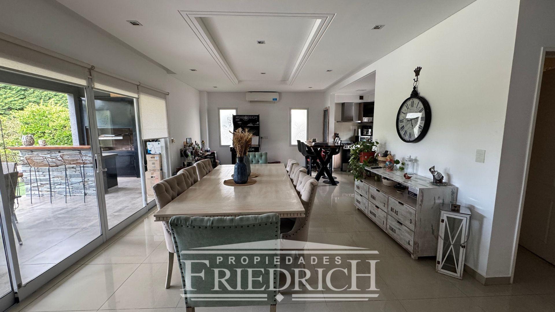 Casa en Venta de 4 dormitorios