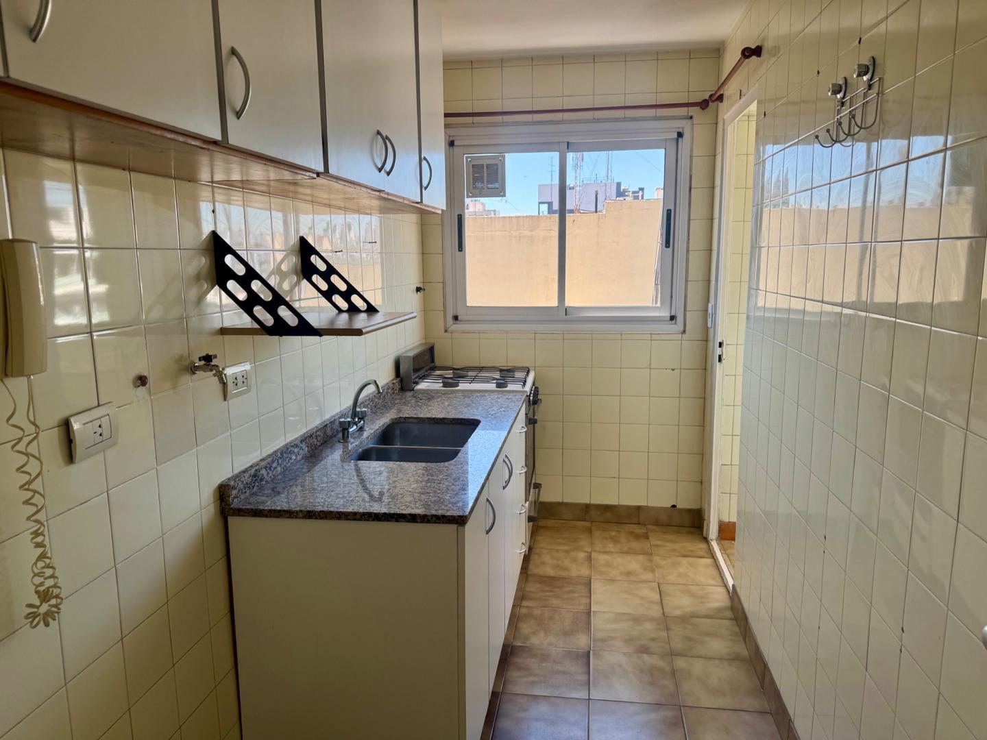 Departamento 3 ambientes con 1 baño