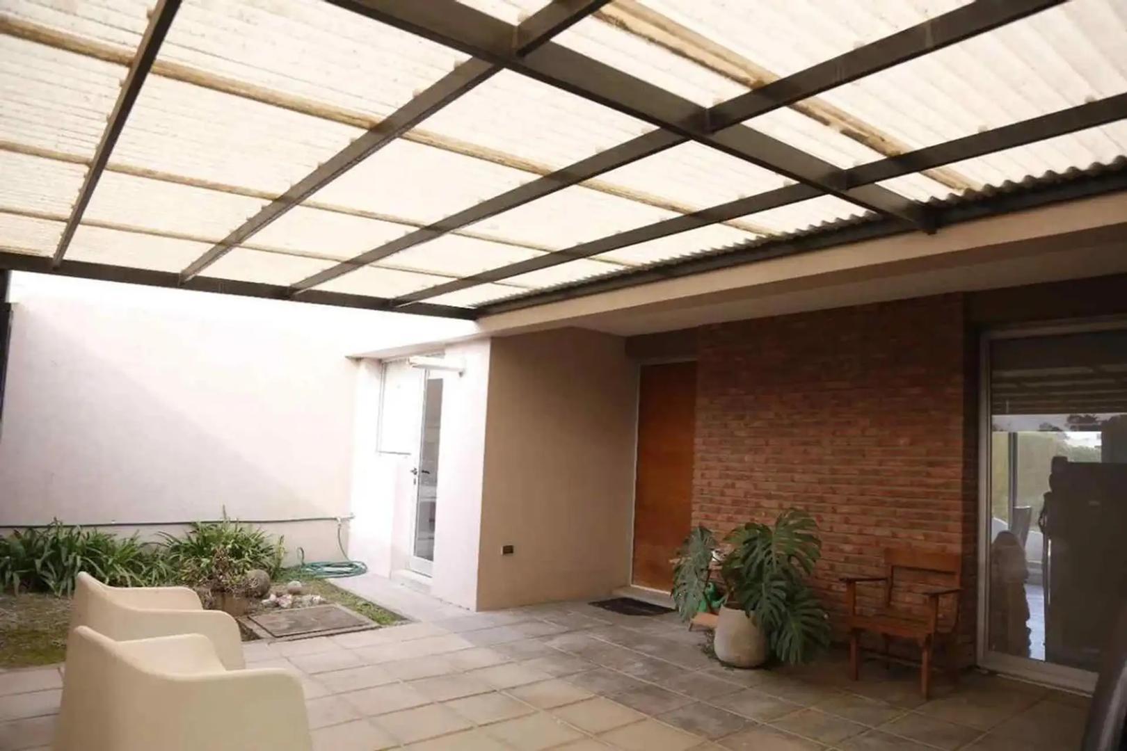 Casa en Venta en Manuel B Gonnet, USD 149.000