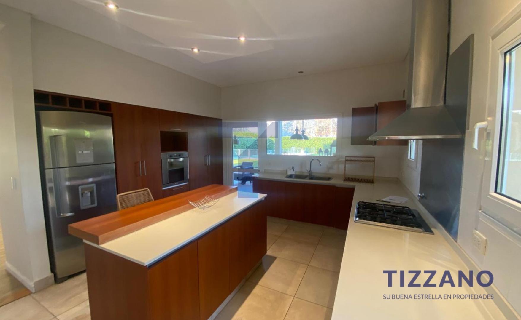 Casa en Alquiler al Este