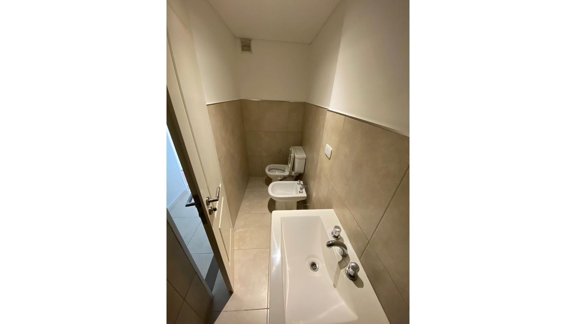 Departamento 3 Ambientes - Lanús Oeste.