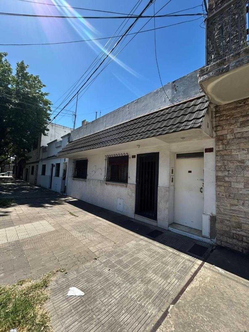 CASA 2 DORMITORIOS EN VENTA