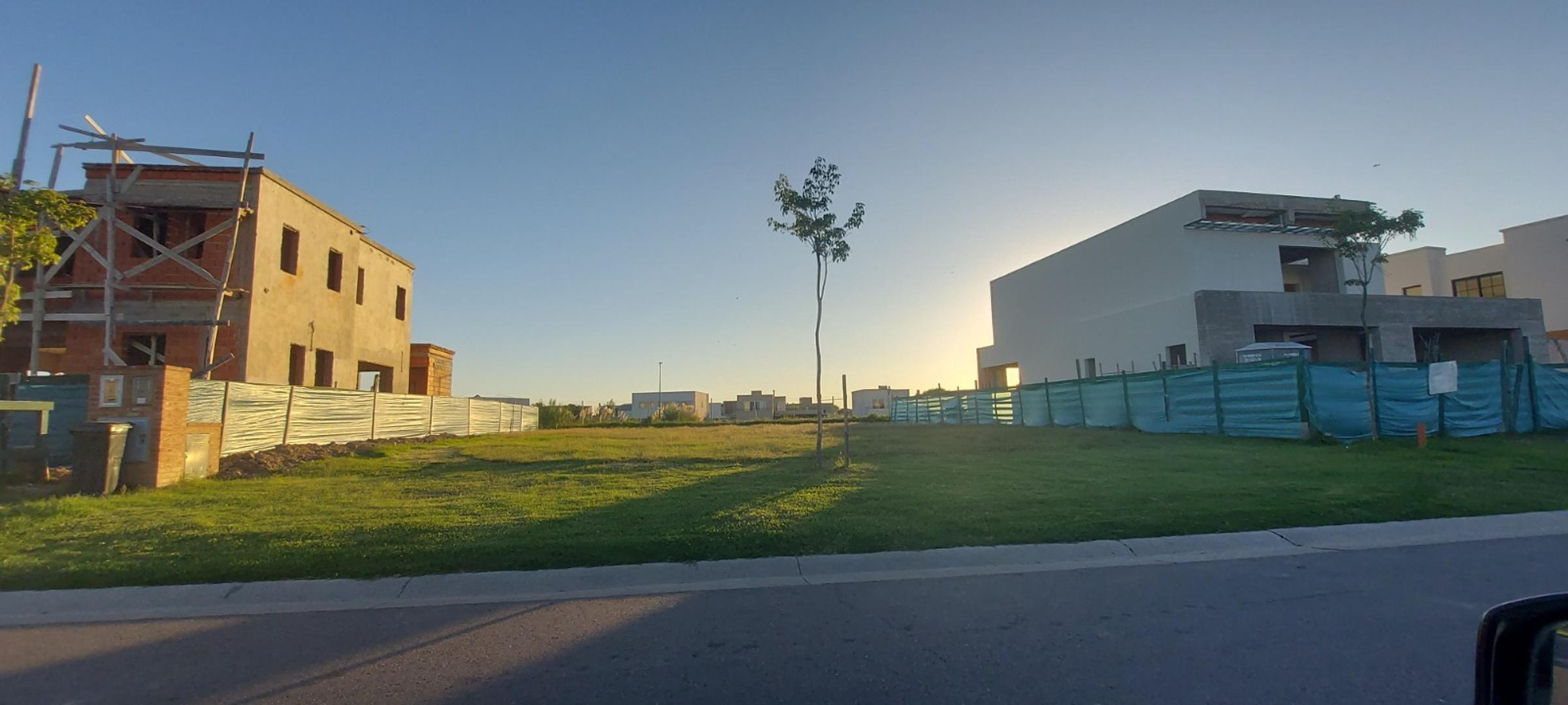 Venta lote 600m2 Barrio Riberas Puertos del Lago Escobar