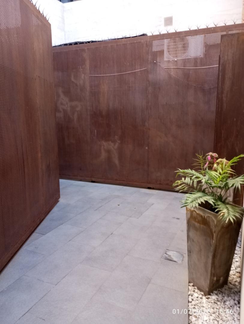 Laprida 2253 , Piso 1