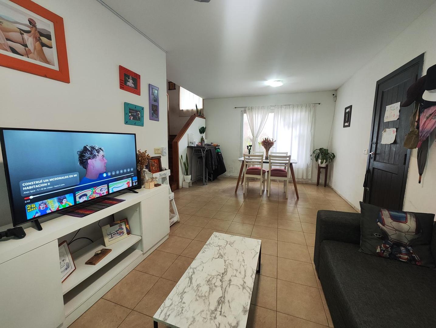Casa 5 ambientes con 2 baños