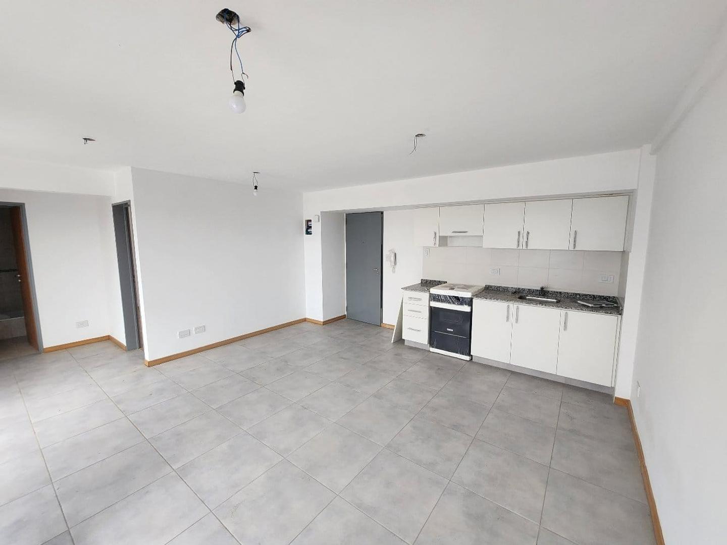 Venta! 3 amb en Haedo con balcón, terraza, cochera y baulera