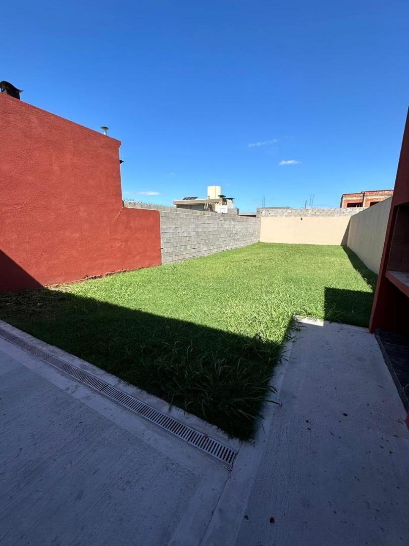 Depto Tipo Casa en Venta 1 año