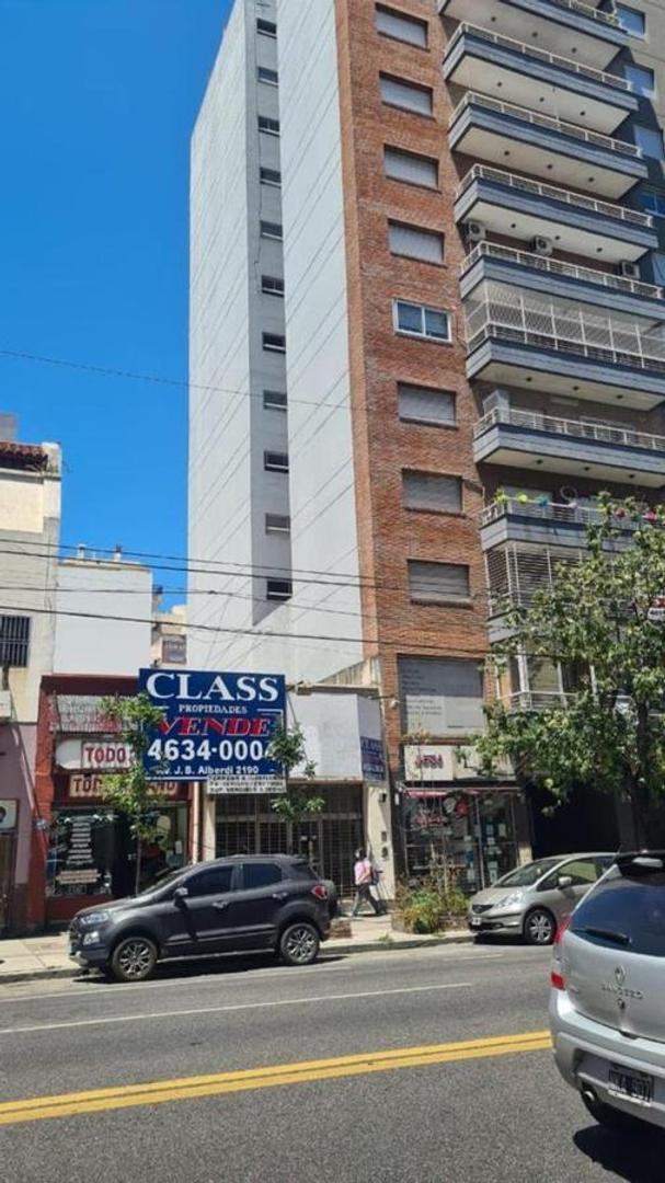TERRENO SOBRE AV. RIVADAVIA AL 6100  EN VENTA EN CABALLITO LOTE 8,67X43,70