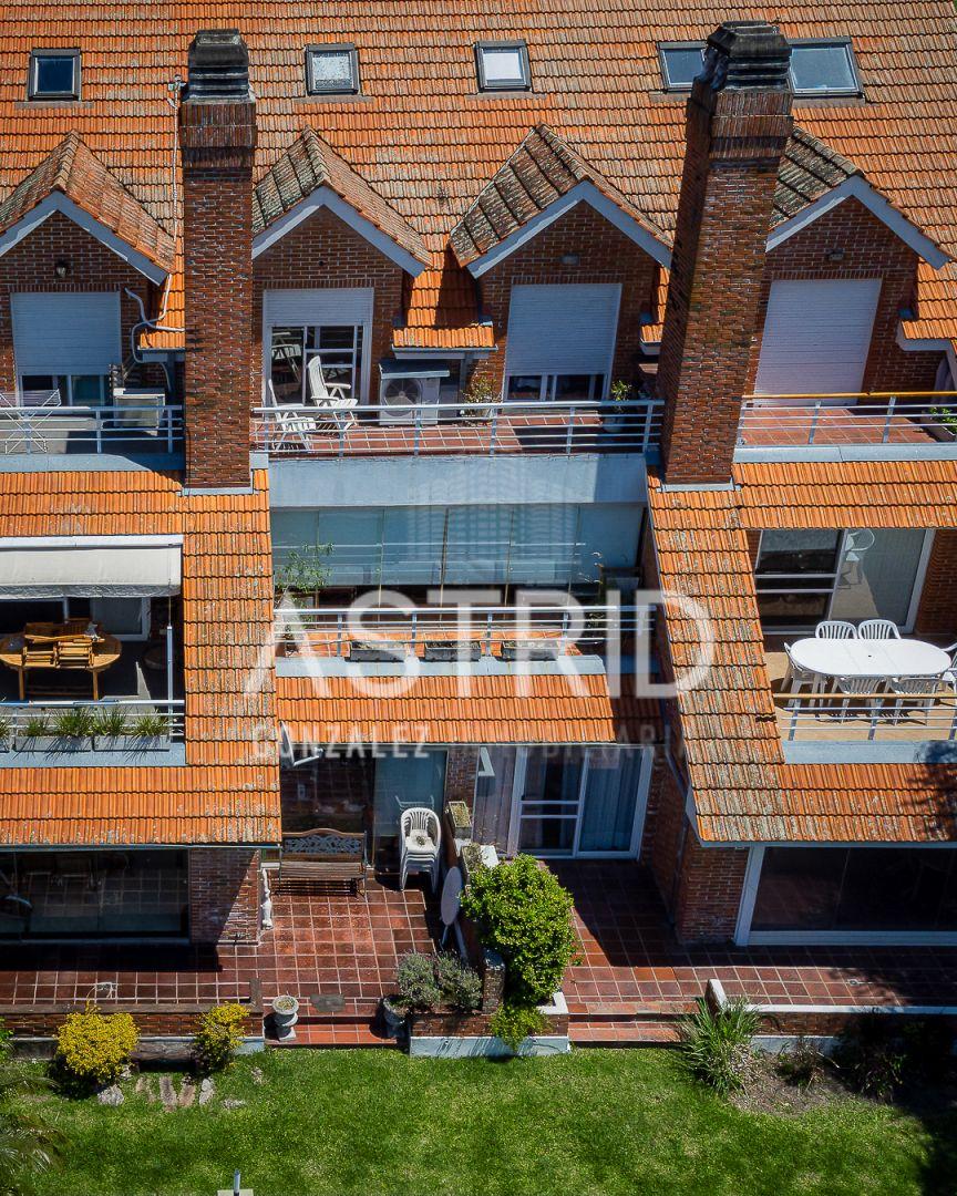 Departamento en Venta con 2 cocheras