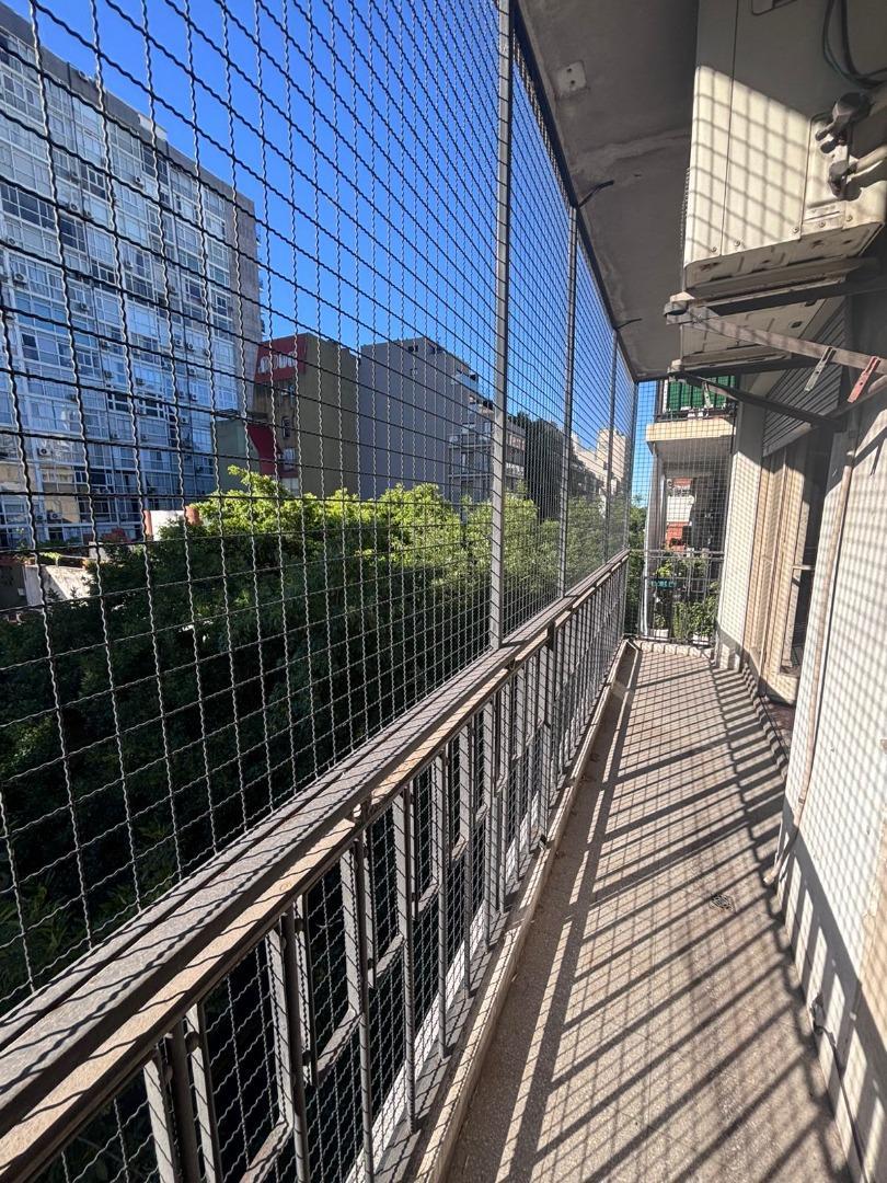 4 AMBIENTES CON BALCON Y DEPENDENCIA