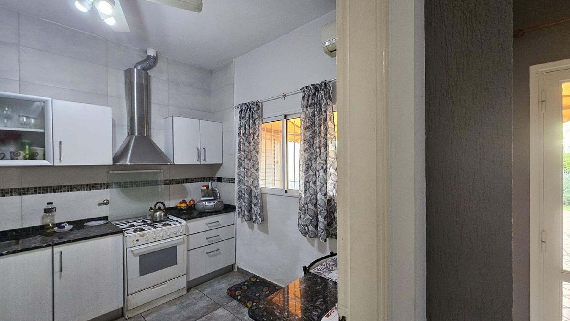 VENTA/CASA/3 DORMITORIOS/Bª 9 DE JULIO