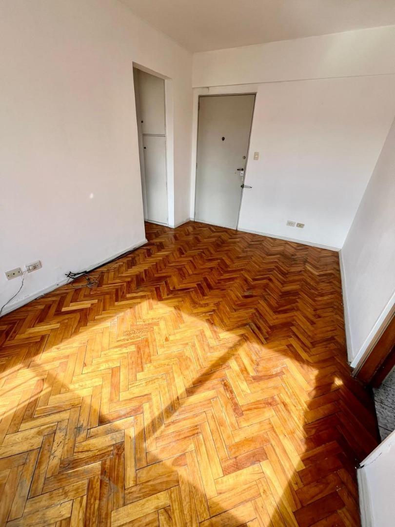 Departamento en Alquiler en Villa del Parque, $ 450.000