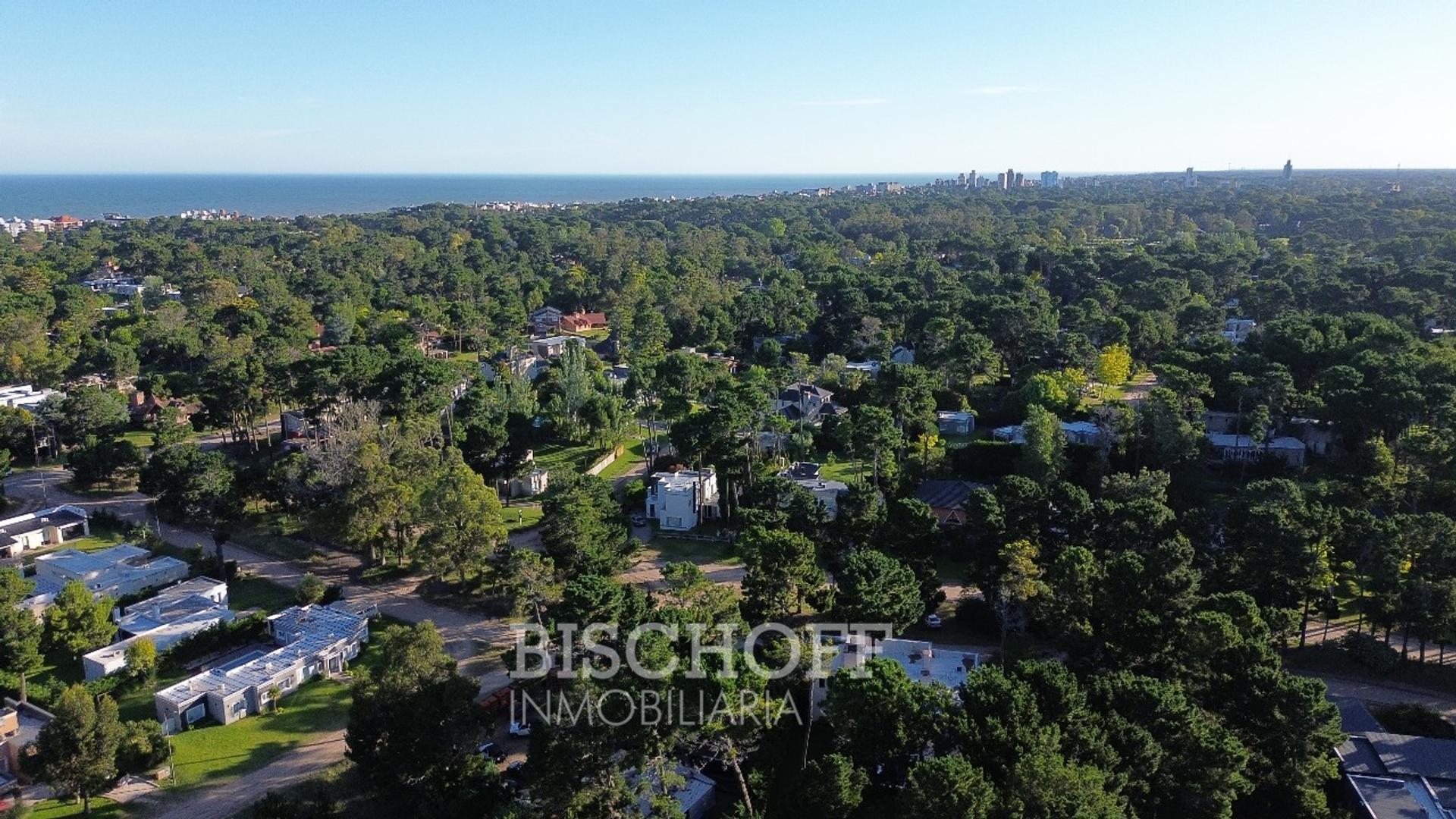 ALQUILER TEMPORAL CASA  PINAMAR NORTE  CON PILETA DISPONIBLE NAVIDAD