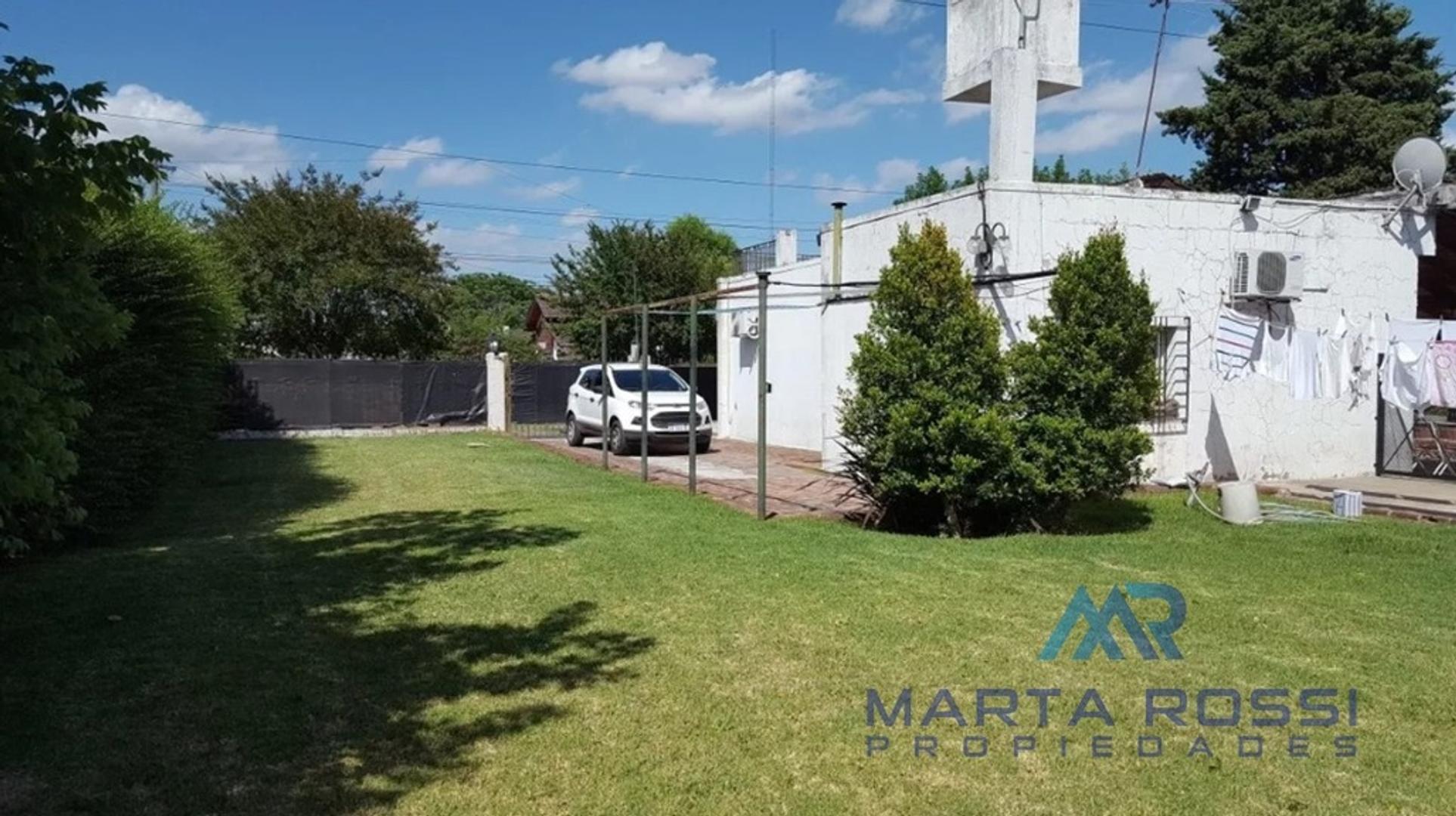 Casa 3 ambientes con 2 baños