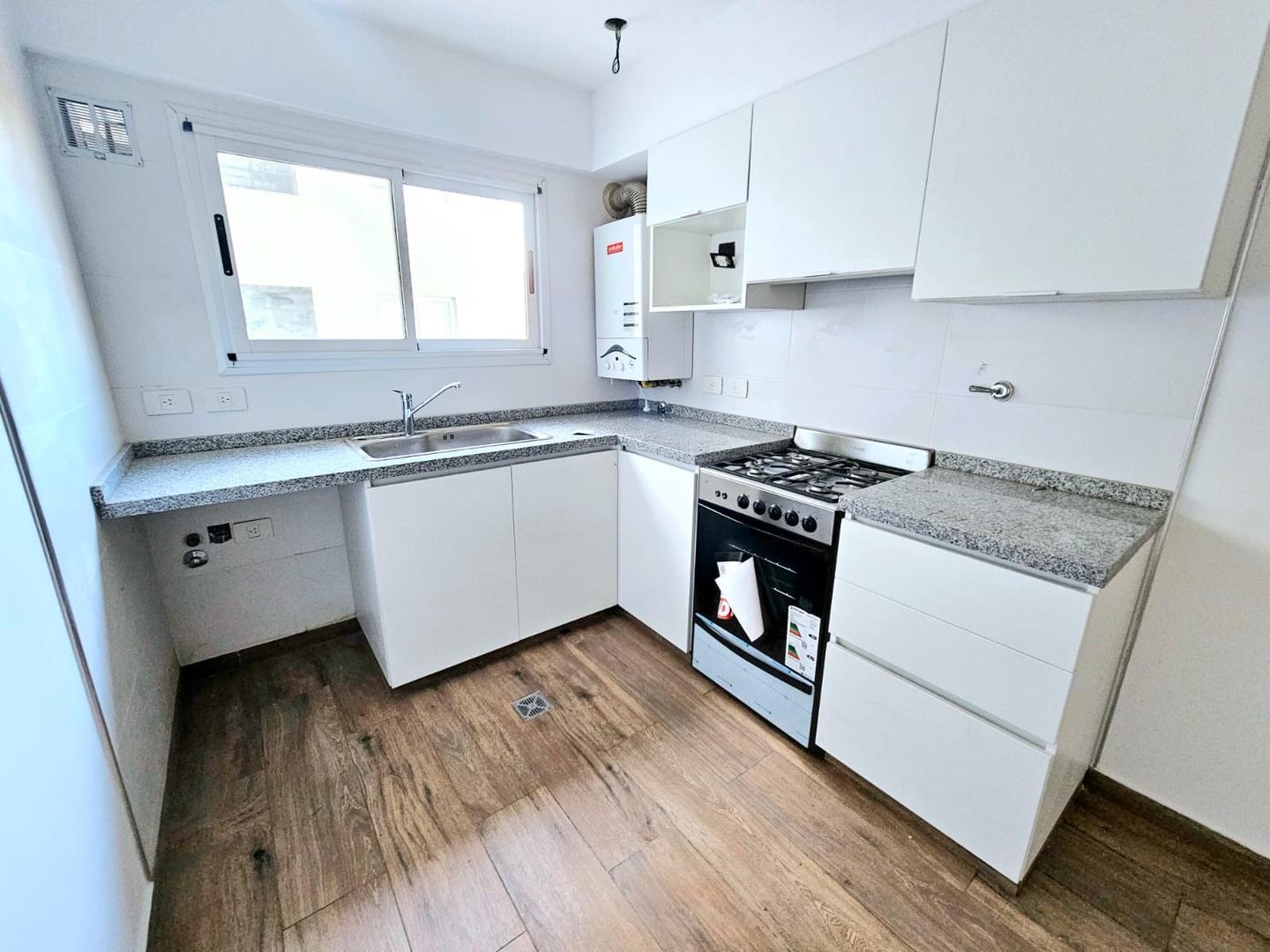 Departamento 4 ambientes con 3 baños