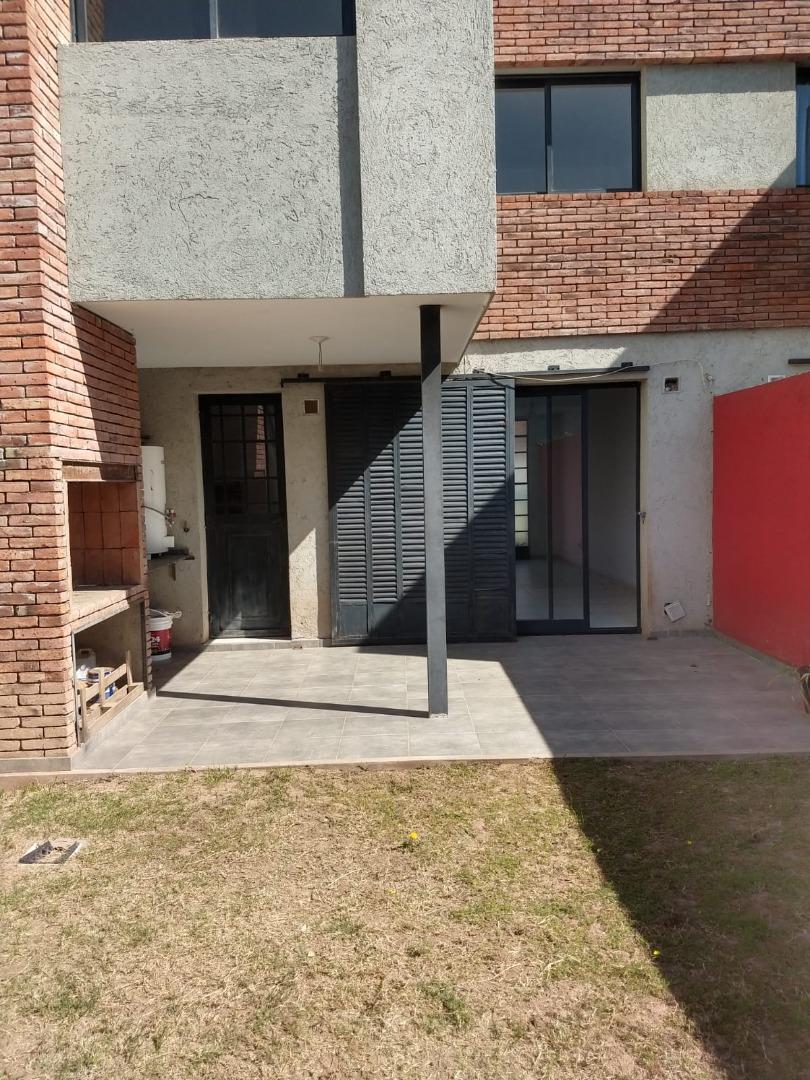 LA PAYA 1 - DÚPLEX 3 Dorm. (Zona Tejas 2). Seg 24hs