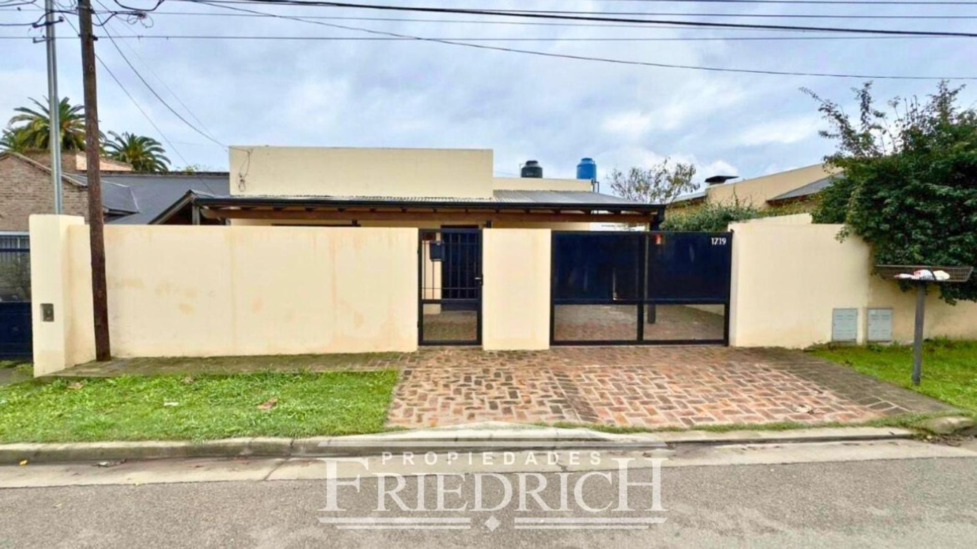 CASA LUJAN BARRIO SARMIENTO