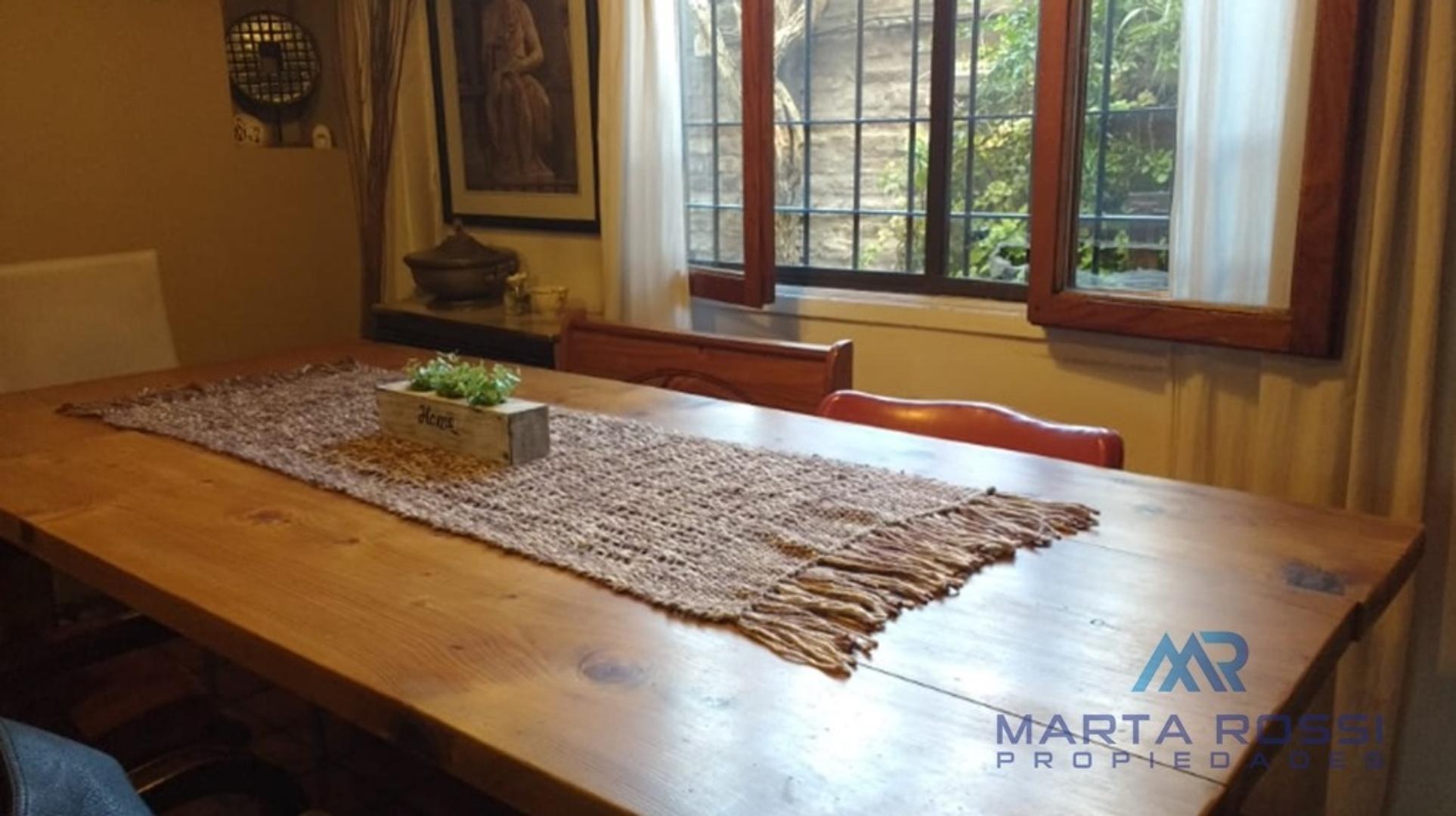 Casa en Venta con 1 cochera