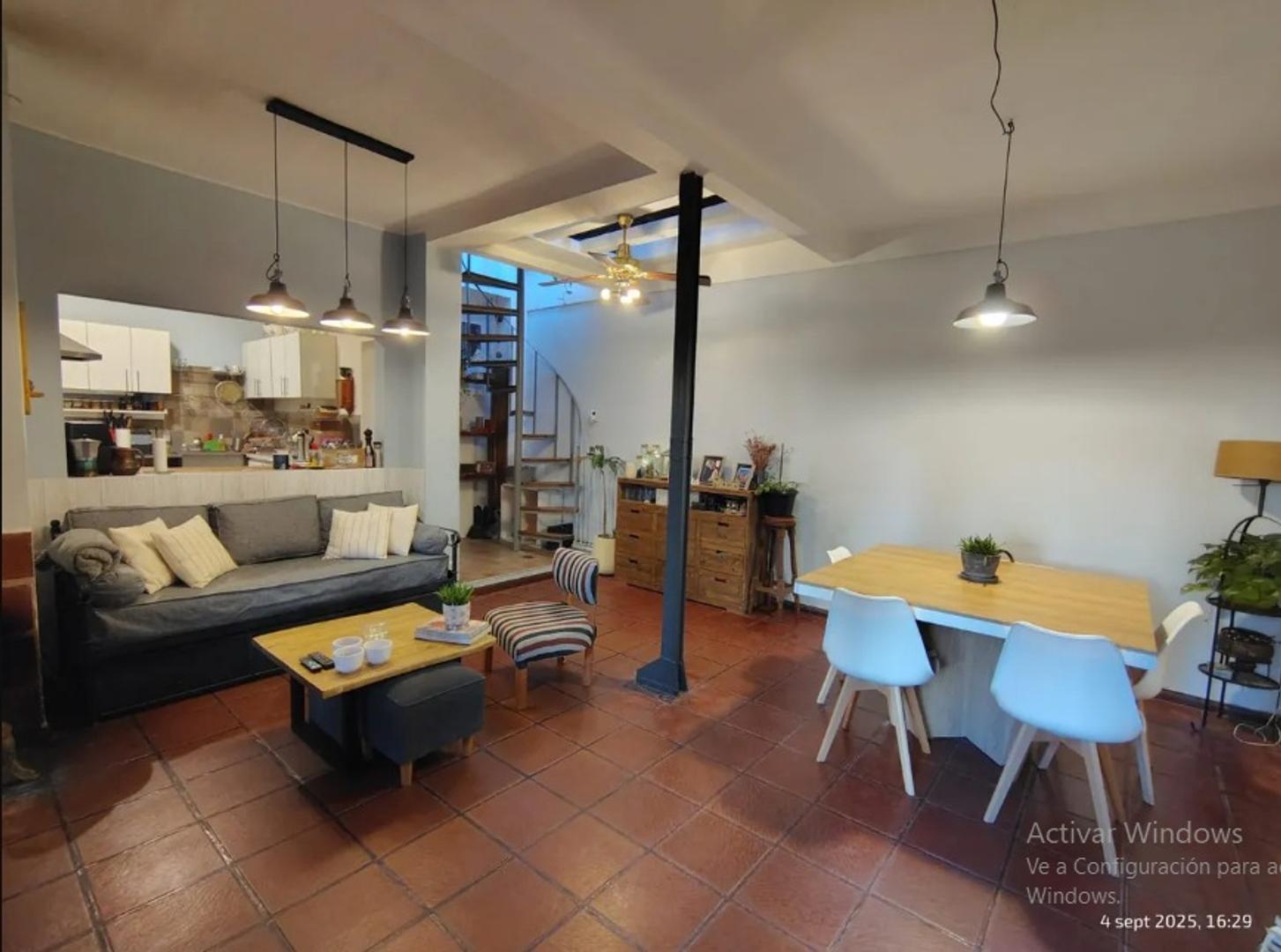 Casa 4 ambientes con 3 baños