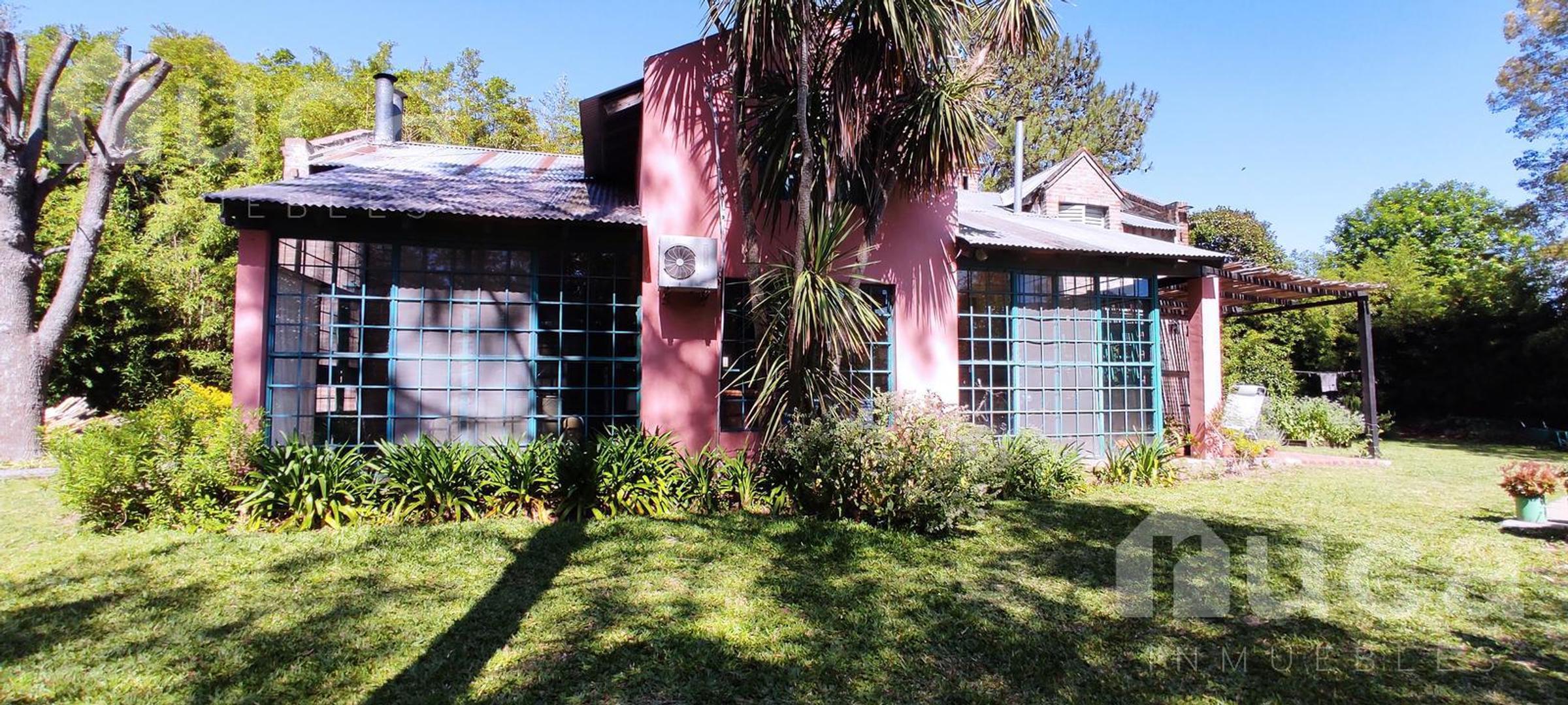 VENTA  | Pintoresca Casa con bello Jardin y Pileta en La Bota, Benavidez