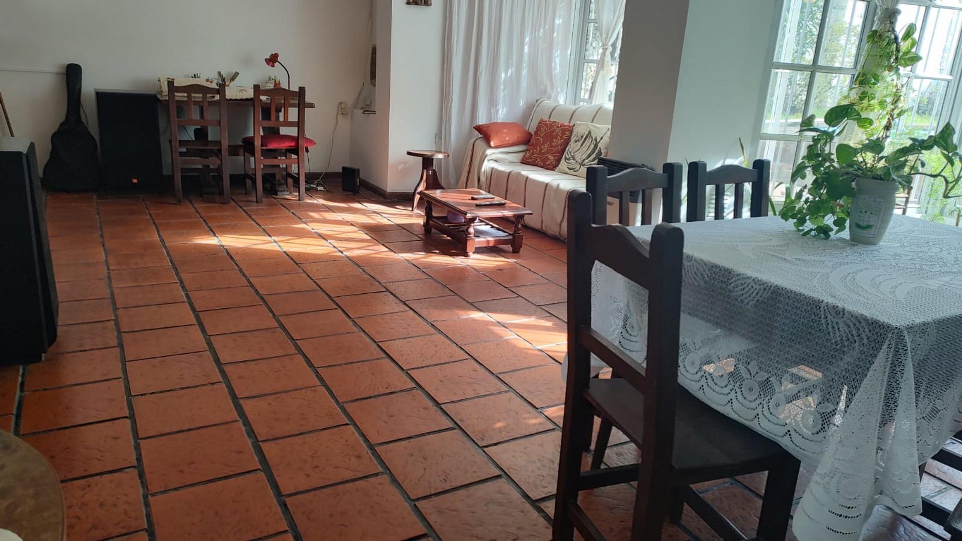 Casa en Venta en Beccar Vias / Libertador, USD 300.000
