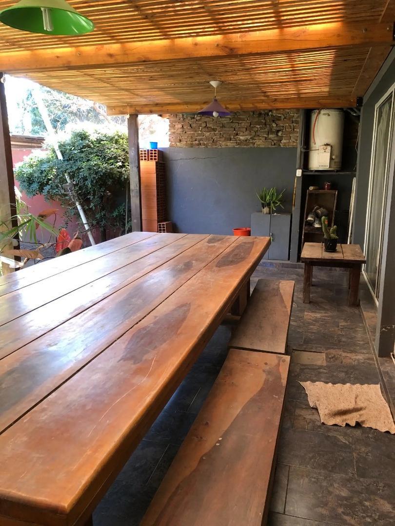 PROPIEDAD EN VENTA CON DOS VIVIENDAS – IDEAL DOS FAMILIAS O