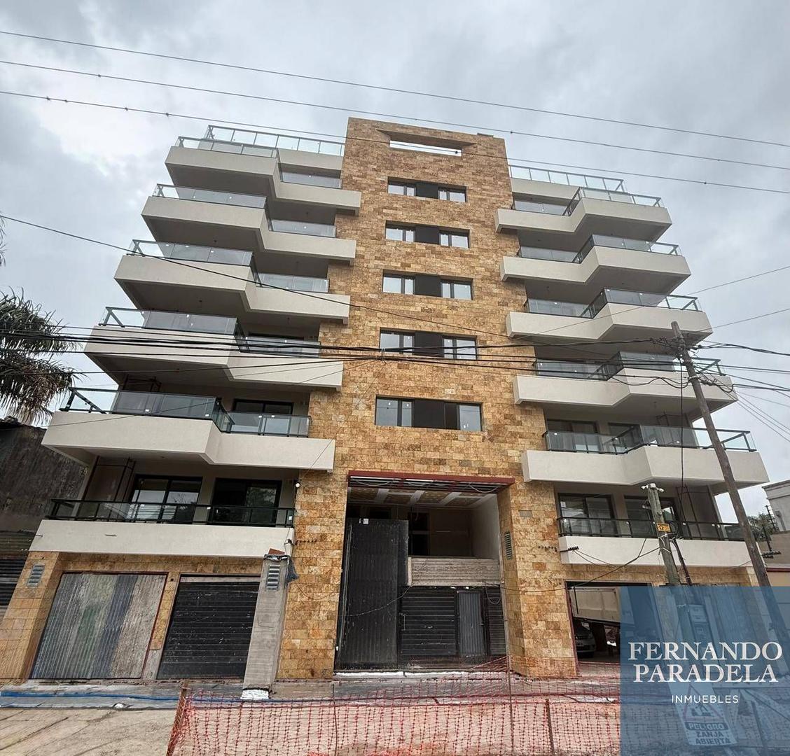 Departamento en venta c/ cochera en Ituzaingó Centro