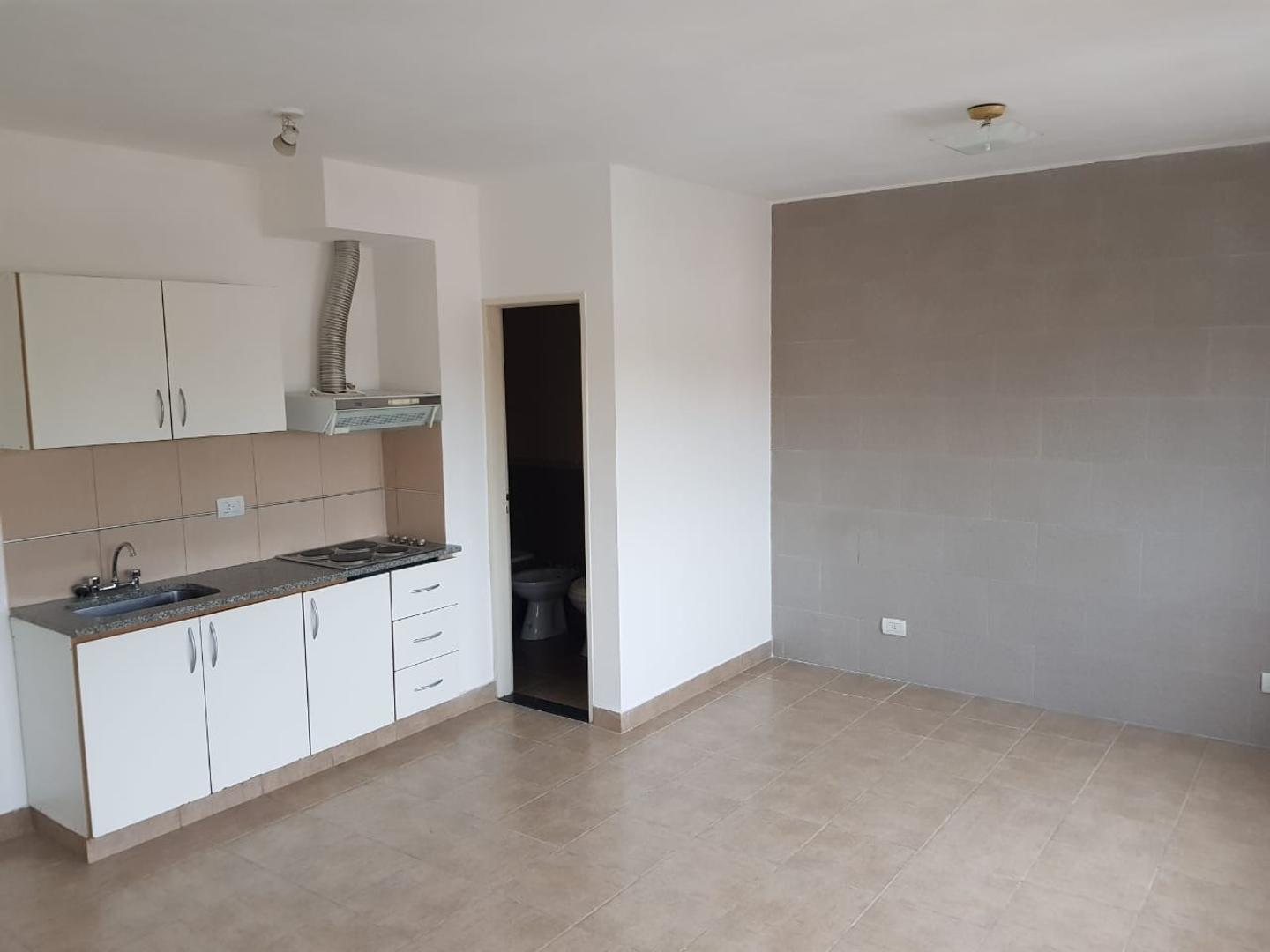 Luminoso Departamento en Venta en Villa Sarmiento