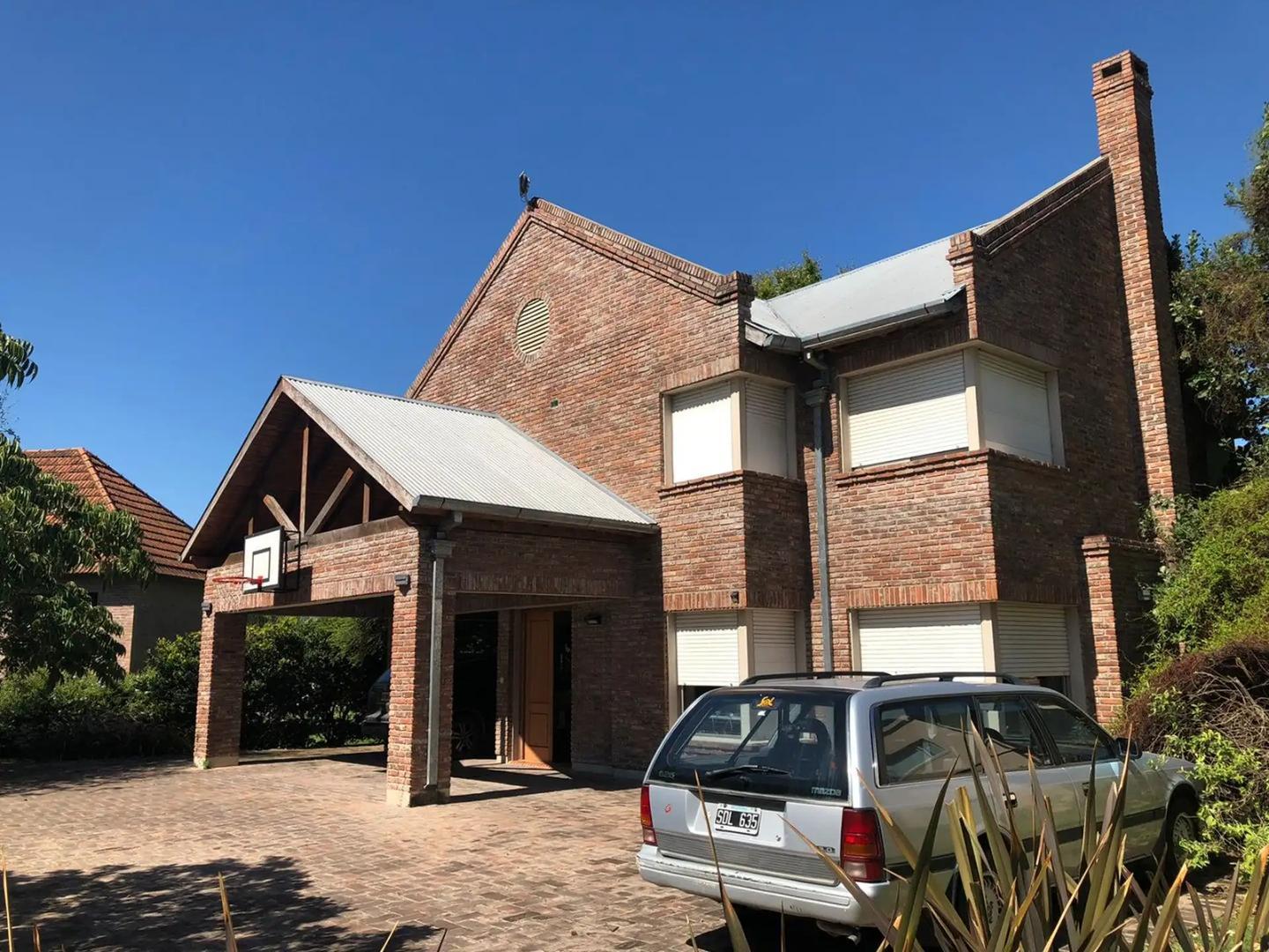 Barrio Privado - Carlos Pellegrini